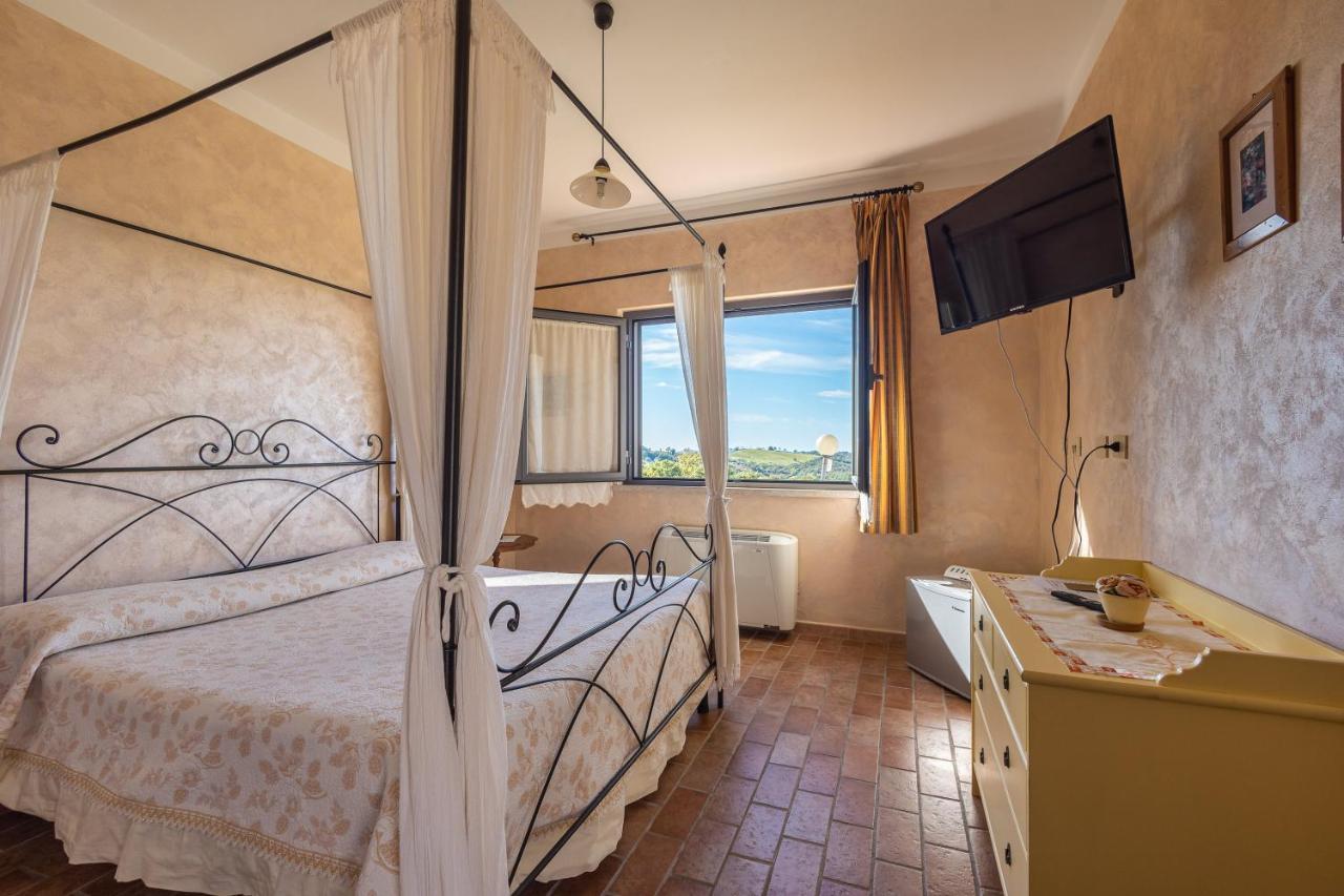 Agriturismo La Meria Semproniano Kültér fotó